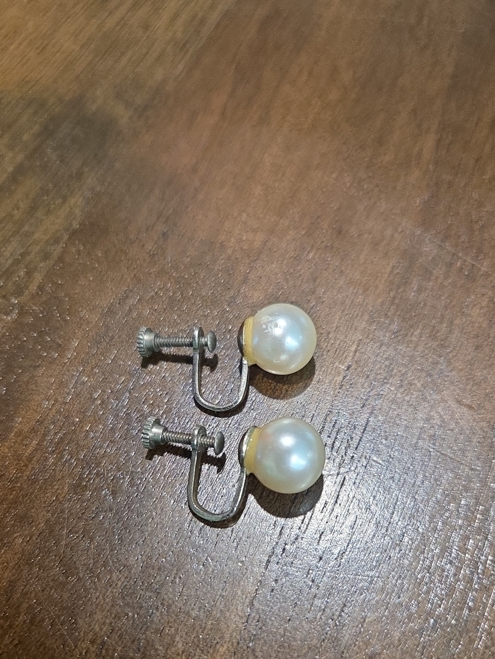 VINTAGE SCREW ON EARRINGS